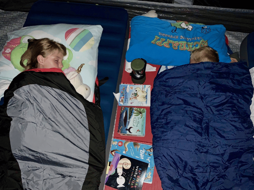 Camping schlafen bei Kälte